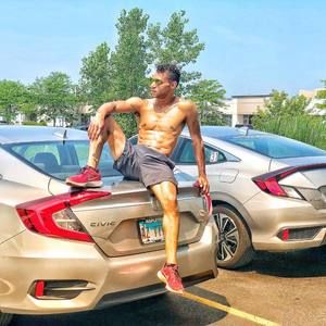 Meet your Posher, Alex